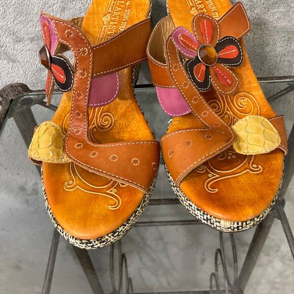 L'Artiste Spring Step Riviera Leather embellished wedge Sandal Women US 9 EUC - Picture 10 of 10